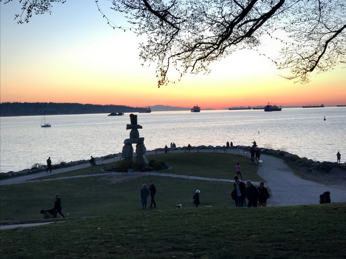 english bay olympic statue sunset